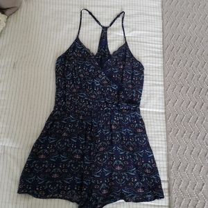 💕 Cute Fluorished Romper 💕